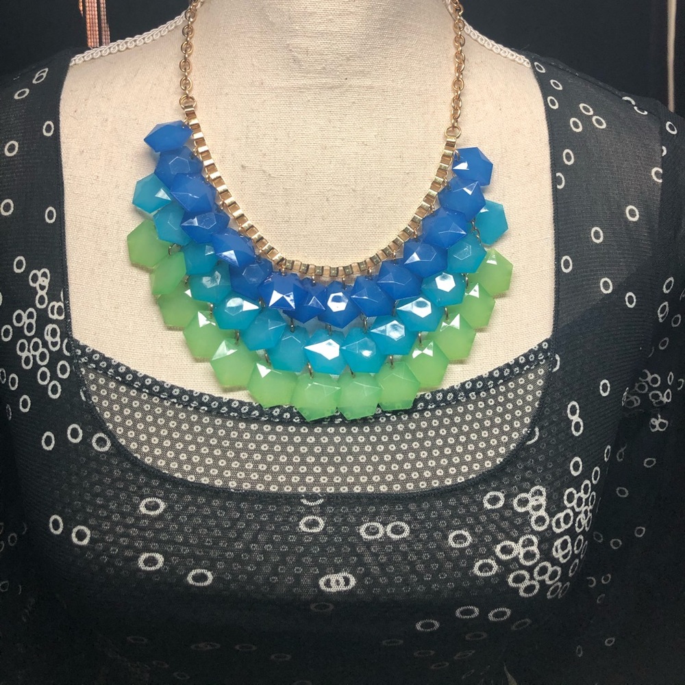 Statement necklace